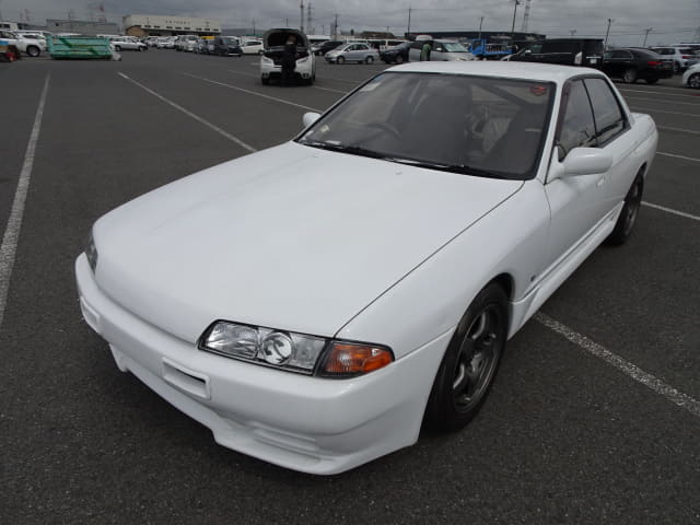 Wrecking 1990 Nissan R32 GTS4 Sedan RB20DET