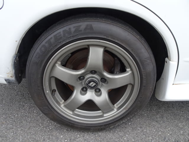 Wrecking 1990 Nissan R32 GTS4 Sedan RB20DET - Image 11