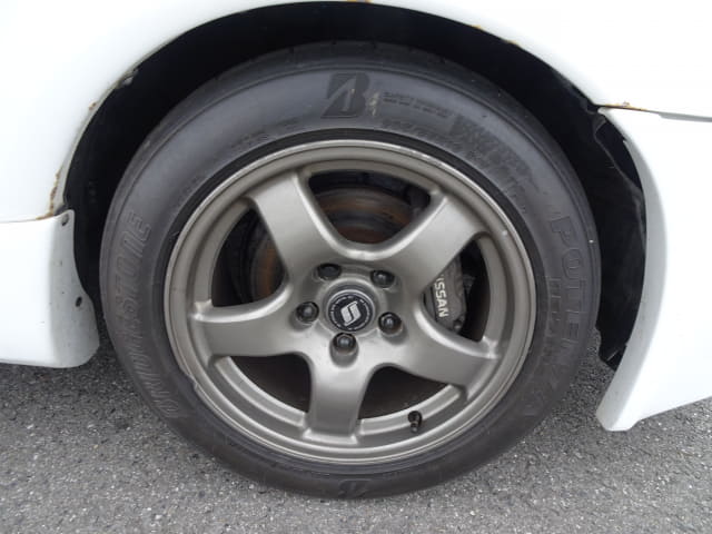 Wrecking 1990 Nissan R32 GTS4 Sedan RB20DET - Image 10