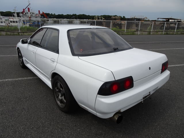 Wrecking 1990 Nissan R32 GTS4 Sedan RB20DET - Image 7