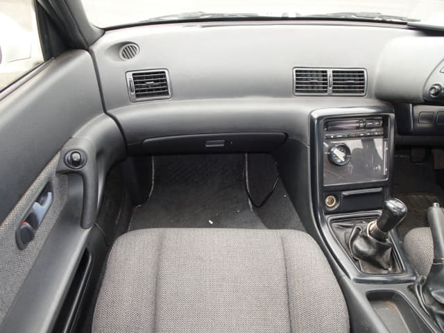 Wrecking 1990 Nissan R32 GTS4 Sedan RB20DET - Image 14