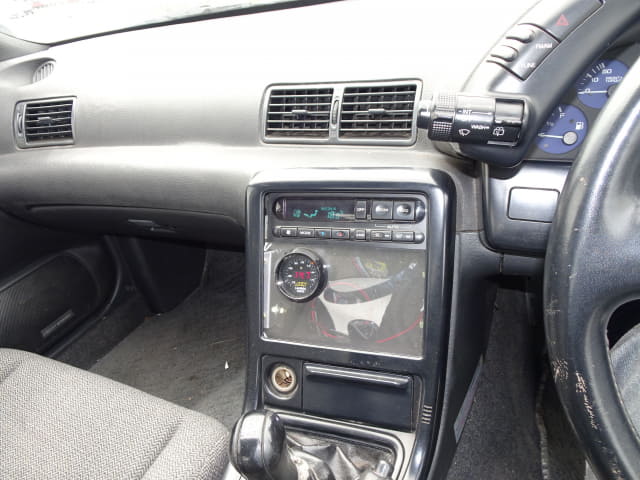 Wrecking 1990 Nissan R32 GTS4 Sedan RB20DET - Image 16