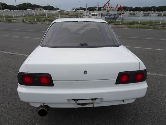 Wrecking 1990 Nissan R32 GTS4 Sedan RB20DET - Image 6