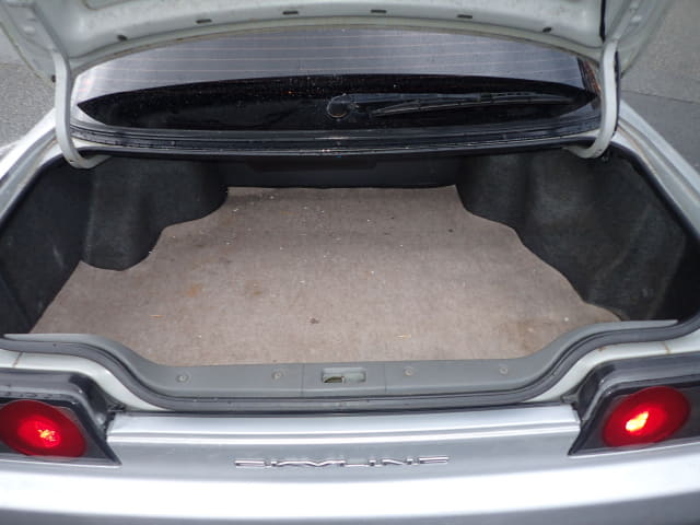 Wrecking 1991 Nissan R32 GTST Sedan RB20DET - Image 18